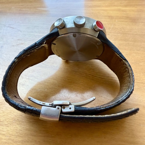 Nike Heritage Chronograph Black Dial 200m Limited Edition Watch - Picture 4 of 4